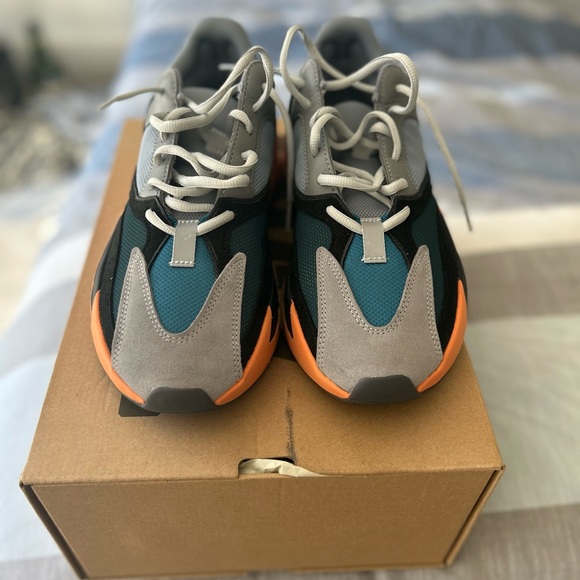 Legit Check True Yeezy Legit Check Real Yeezy 700 Box Fake Vs Real